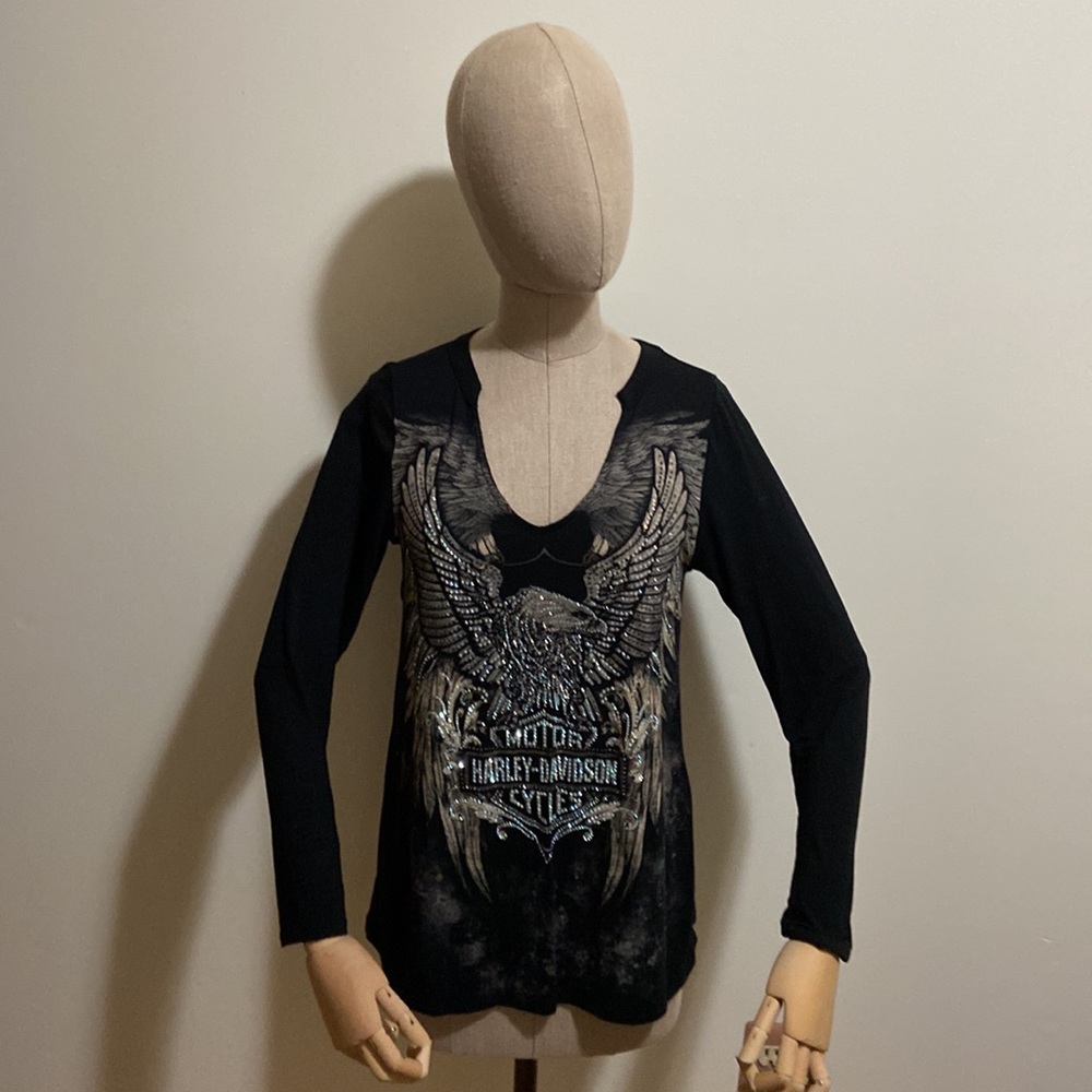 Woman’s Long sleeve Harley Davison beige, sequined eagle shirt.  D21